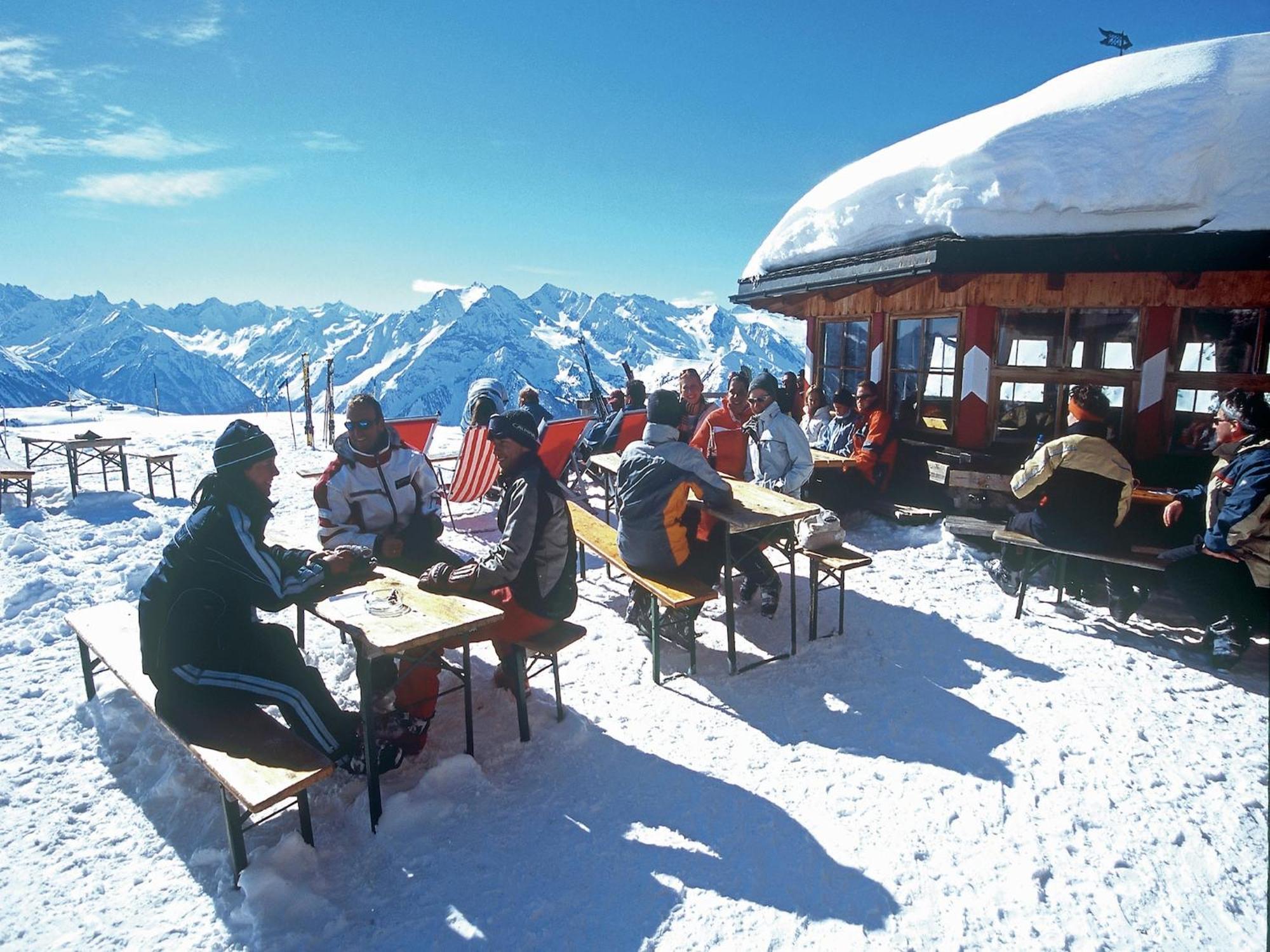 Cozy Apartment In Aschau Im Zillertal Near Ski Lift Exteriör bild