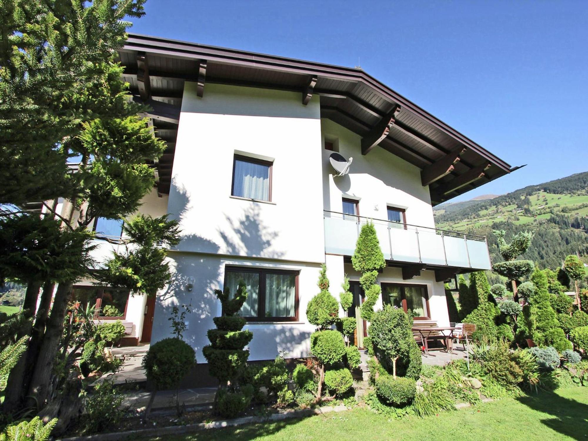Cozy Apartment In Aschau Im Zillertal Near Ski Lift Exteriör bild