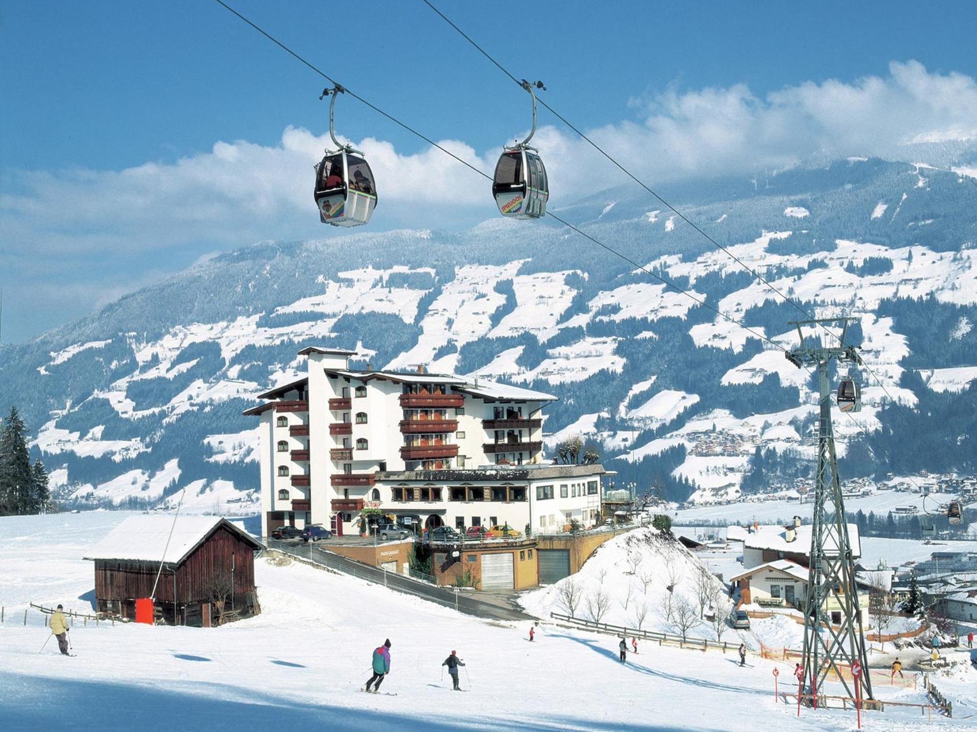 Cozy Apartment In Aschau Im Zillertal Near Ski Lift Exteriör bild